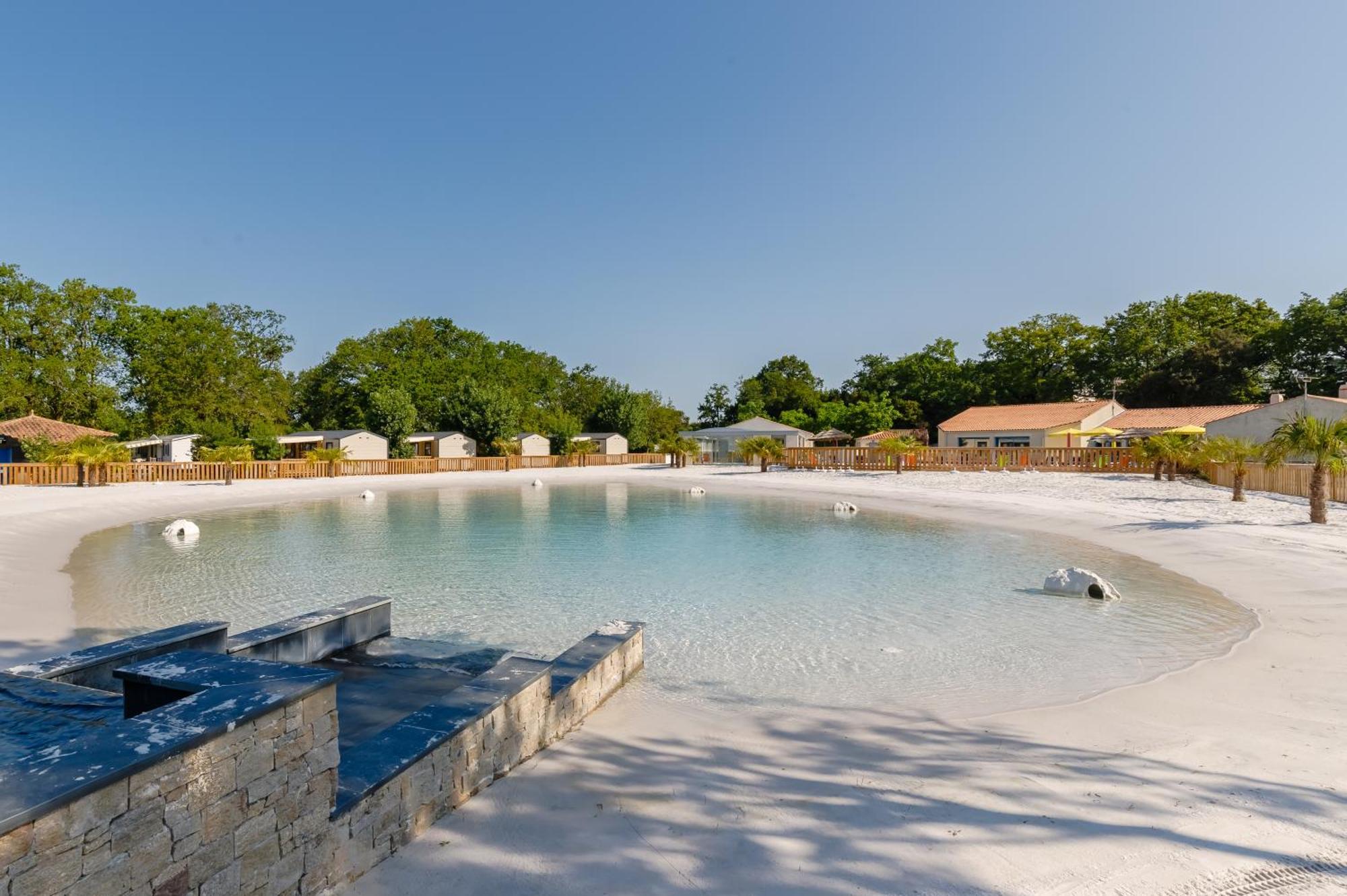 Camping Le Bois Joli Hotell Exteriör bild